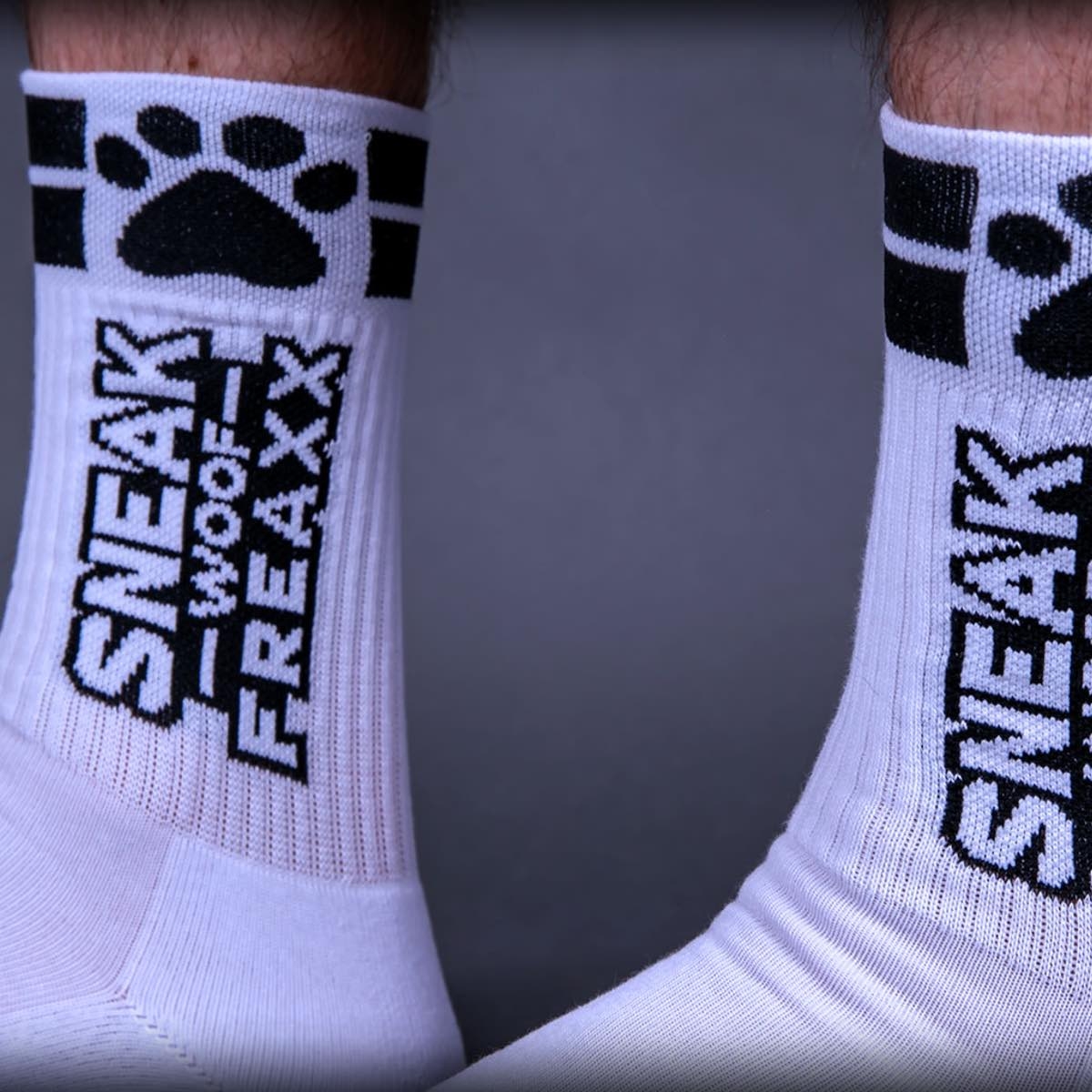 SNEAKFREAXX - Socken I Puppy-Play I weiß-schwarz
