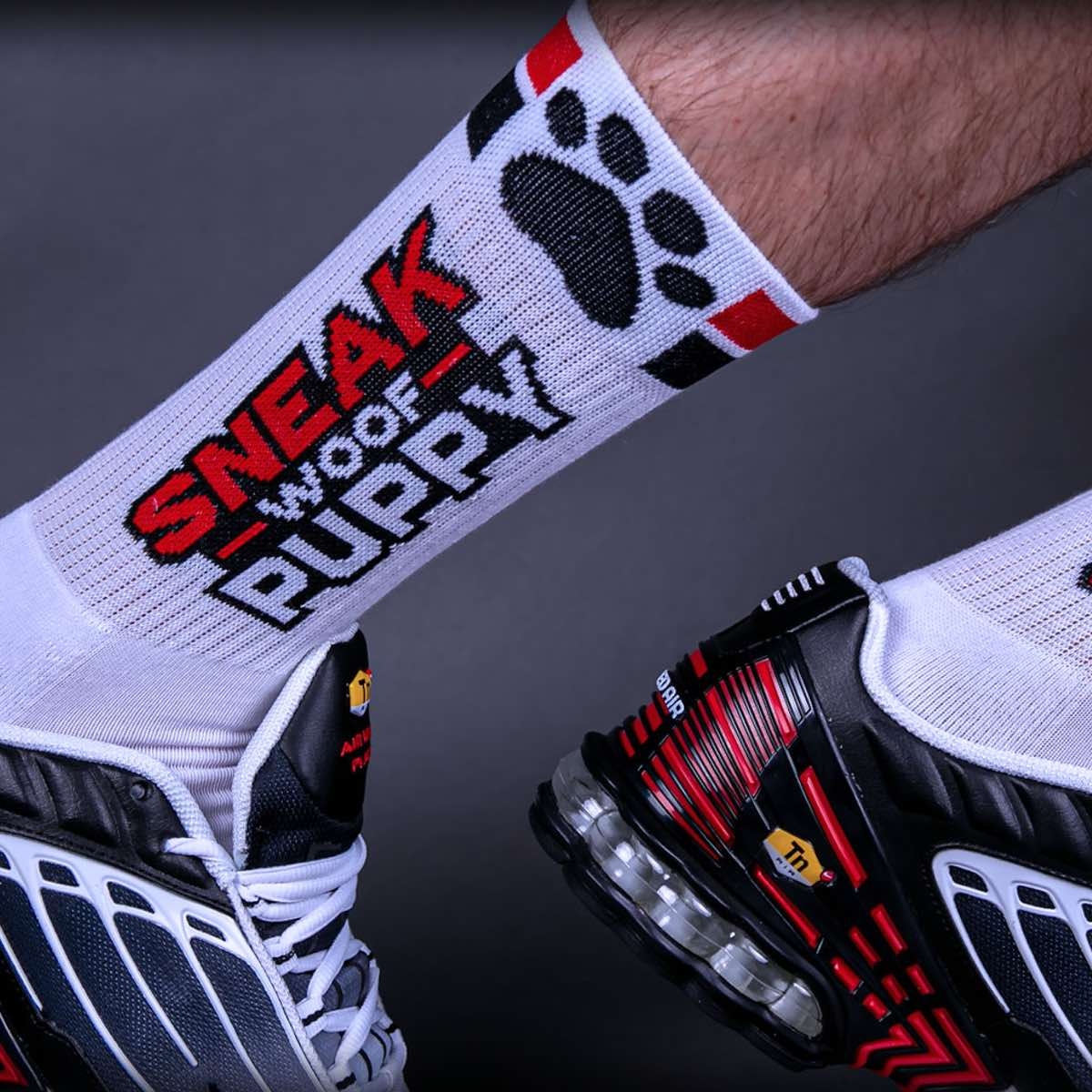 SNEAKFREAXX - Socken I Puppy-Play I weiß-rot