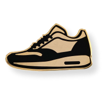 MASTER OF THE HOUSE - Pin "Sneaker" (gold)