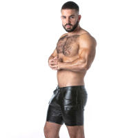 LOCKER GEAR - Kunstleder Cargo Short I Punch Hole Leatherette I schwarz I